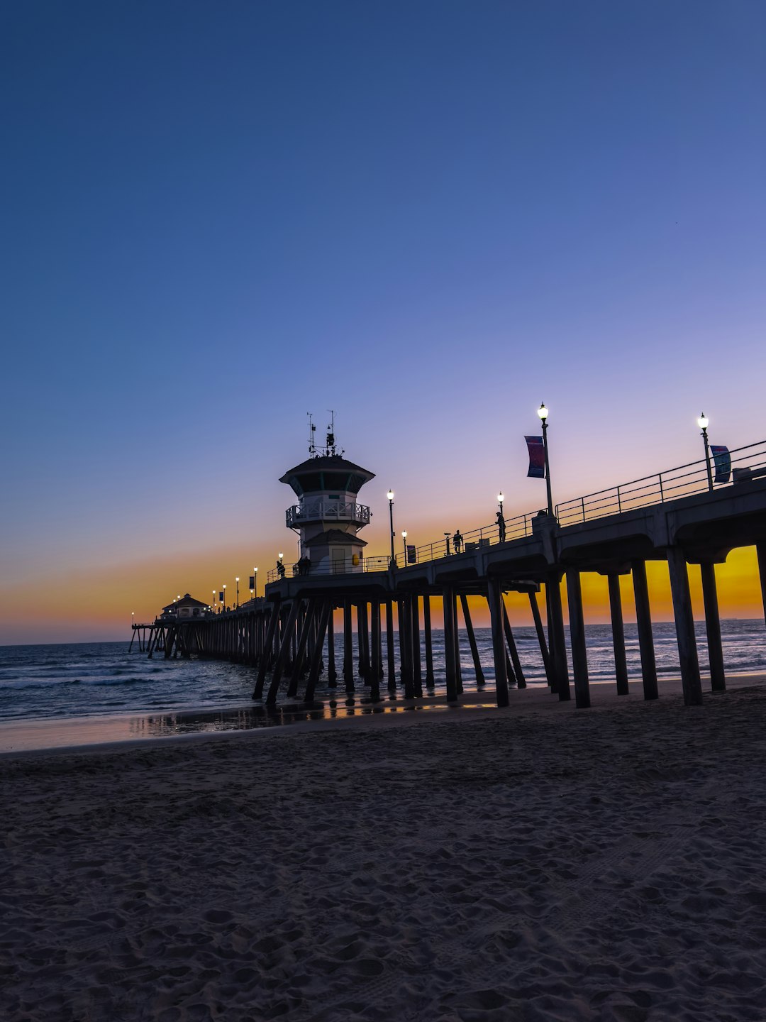 Chimney & Fireplace Services In Huntington Beach CA 1 Chimney sweep experts headquartered in Huntington Beach CA